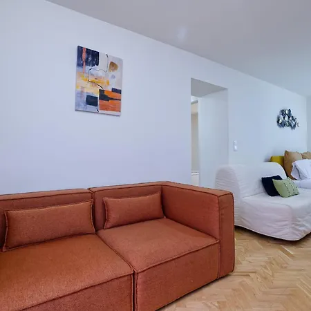 Cetral And Beautiful Flat In Bairro Alto * Lissabon