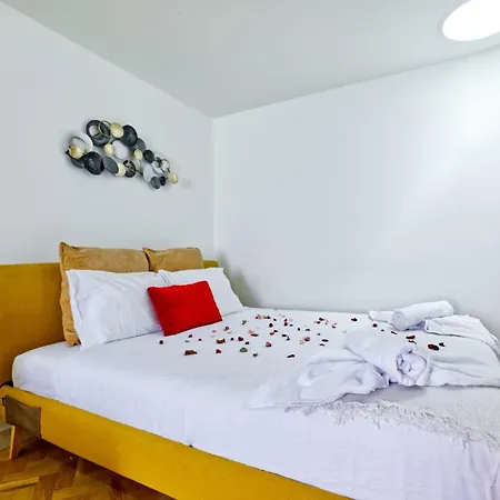 Daire Cetral And Beautiful Flat In Bairro Alto Lisboa