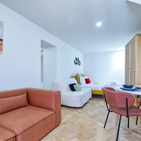 Daire Cetral And Beautiful Flat In Bairro Alto Lisboa